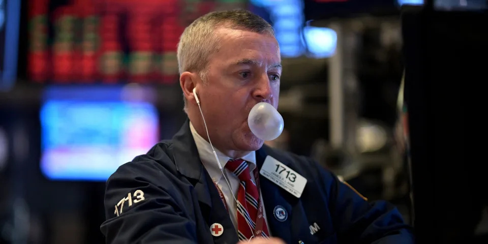 Stock market today: Stocks snap the 9-day rally as investors gear up for key labor report