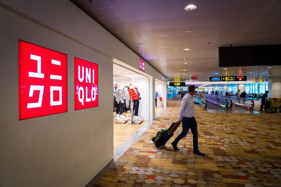 Stock of Uniqlo’s Parent Down Most in 9 Weeks After Xinjiang Remarks