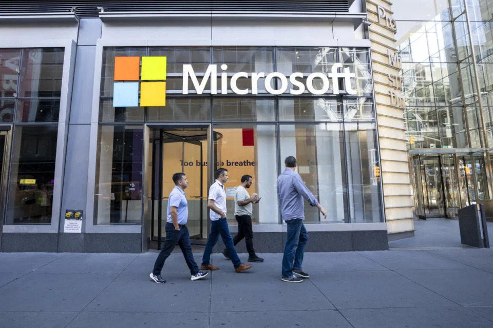 Analysts revamp Microsoft stock price targets on AI chip-demand shift