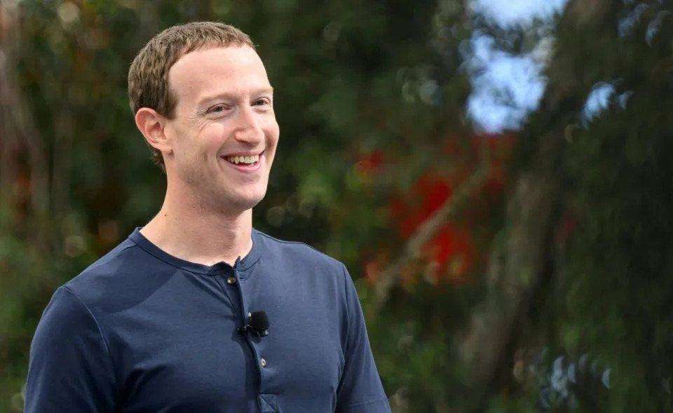 Zuckerberg is cashing in on Meta’s record stock price with fresh share sales