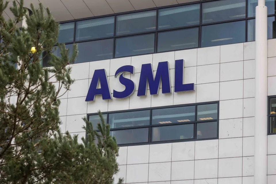 ASML Stock Jumps as Strong AI Demand Lifts Bookings