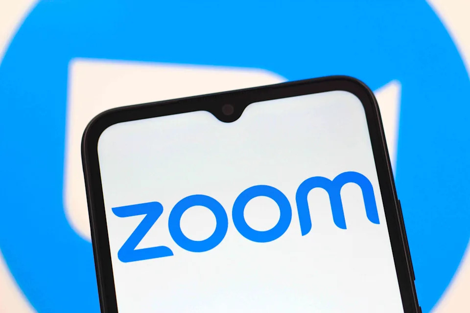 Zoom Stock Sinks as Revenue Outlook Offsets Better-Than-Expected Results