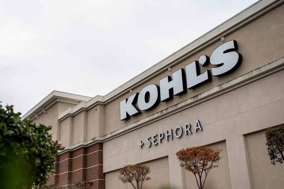 Kohl's Stock Tumbles on Weak 2025 Sales, Profit Projections